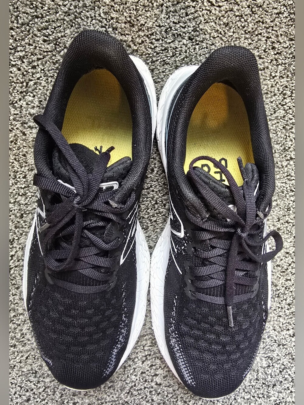 New Balance Fresh Foam 1080v11 Women's Running Shoes Size 9 - Picture 2 of 9
